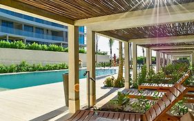 Apartamento vista al Mar lateral Panoramic View,Spectacular building,Pools, Beach Morros zoe ultimo piso